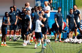 Kompetisi akan diwarnai sebuah memori klasik di 2016, saat prancis bertemu portugal di stade de france. Susunan Pemain Portugal Vs Prancis Okezone Bola
