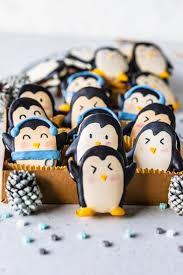 Macaron myth buster french or italian in 2019 fool proof. Penguin Macarons Pies And Tacos
