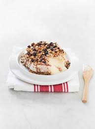 Brie Chaud Aux Noix Aux Raisins Et Au Porto Ricardo Recipe Baked Brie Christmas Food Treats Christmas Baking