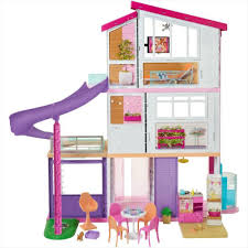 Este conjunto cuenta con una cocina, un dormitorio, un cuarto de baño y una piscina exterior, pero también incluye una muñeca barbie con un bonito vestido de flores y zapatos a juego. Dream House Casa De Barbie Off 73