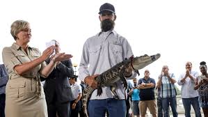 Рет қаралды 32 м.7 жыл бұрын. Chance The Snapper The Alligator That Mesmerized Chicago Is Captured The New York Times