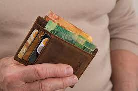 Offering a range of slim & long wallets, including wallets with zippers & coin pockets. Five Best Men S Wallets In Malaysia Fit To Raise A Man S Style Quotient Us Daily Review