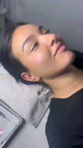 COMENZÓ LA ÉPOCA DE PEELINGS 🍁 @braviaspa, Yanina, nuestra cosmetóloga,  nos cuenta este paso a paso de LIMPIEZA + DERMAPLANING + PEELING 🫧, En  esta ocasión, se preparó la piel para un peeling suave ...