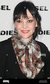 Pearl lowe immagini e fotografie stock ad alta risoluzione