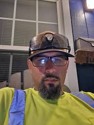 Hello! My name is Chris Culberson from Rome, Georgia USA and I am deaf 51  years old man. I graduated from Georgia School for the Deaf and Gallaudet  University. I am authentic