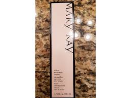 Formula does not leave skin feeling dry. Mary Kay Oil Free Eye Makeup Remover 3 75 Fl Oz Ingredients And Reviews