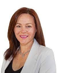 Julie Ringwood's Instagram, Twitter & Facebook