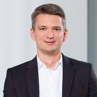 200+ profils pour “Koston”