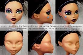 Cleo Blank's Instagram, Twitter & Facebook