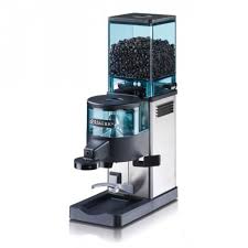 A journey of coffee from bean to brew on blockchain. Professional Grinders Commercial Caffe Italia
