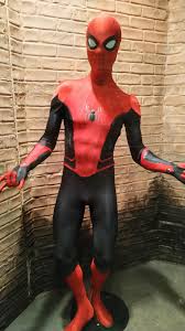 The second is the classic red and blue homecoming suit tony stark gave him for captain america: Spider Man Ffh Red And Black Suit Marvelstudios