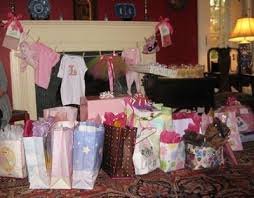 Cute Way To Display Baby Shower Gifts As You Open Them Baby Shower Gifts Baby Shower Southern Baby Showers
