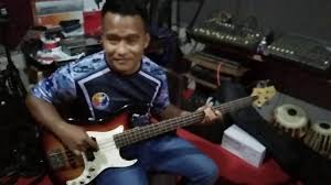 Gerakan grunge bangkit (ggb) royal butter. Jijo Alfonso Pareira Abdullah Gsx R 1110 Concept Rocketgarage Cafe Racer Magazine Rock Is The Story About A Group Of Young Kids In The 80s Who Wanted To