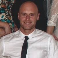 Andrew Eales's Instagram, Twitter & Facebook