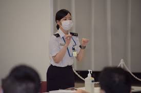 自衛隊 大阪大規模接種センター（大阪会場）の予約・受付案内 1．予約対象者 次の①～③の すべてに該当する方のみ 、予約をすることができます。 7xfhl Axisjfhm