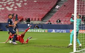 Druga bramka lewandowskiego w tym spotkaniu była jego 66. Robert Lewandowski Zmarnowal Dwie Znakomite Sytuacje Trafil W Slupek W Meczu Psg Bayern Monachium Final Ligi Mistrzow 2020 Eurosport W Tvn24