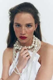 Pearl Jewellery Trend: Shop the Prettiest Pieces Here