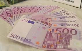 Bancnota de 500 de euro este numită popular bin laden, o potrivit unui studiu al bundesbank realizat în 2017, peste 60% dintre germani au avut în mâini, cel puţin odată, o bancnotă de 500 de euro, deseori drept. Bancnota De 500 De Euro Va Iesi Din CirculaÅ£ie Ultima OrÄƒ