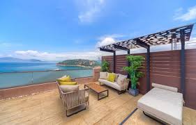 It will consist of 39 incredibly lavish residences. Regalia Bay Stanley 91 China Luxury Living At Regalia Bay Townhouse For Sale In Stanley Hong Kong The Real Estate Conversation