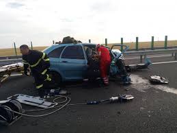 Un accident în care au fost implicate 20 de maşini a blocat total traficul pe autostrada soarelui, sensul către litoral. Accident Rutier Grav Pe Autostrada A 2 Sase Victime Printre Care Si Un Copil DouÄƒ Femei Incarcerate Un Mort