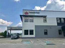 Complete list of the 304 community bank locations with address, financial information, reviews, routing numbers etc. Community Bank Locations Hours