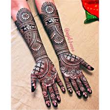It's a perfect and traditional way of adorning the body parts including hands, feet, shoulder, fingers. Top 130 Best Mehendi Design 2021 Latest Simple Mehendi Designs