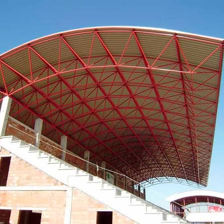 Charpente métallique industrielle protégée — peinture glycérophtalique rouge