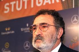 Ion țiriac, în prezent președintele federației române de tenis, face o analiză dură a situației din ion țiriac (81 de ani), unul dintre cei mai bogați români și totodată un personaj influent în lumea. Ion Tiriac Wird 80 Der Becker Entdecker Sport Stuttgarter Nachrichten