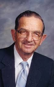 Elizabeth Uplinger's Instagram, Twitter & Facebook