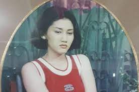 Dulu ia dikenal sebagai ratu rock indonesia semasa hidupnya. Permintaan Misterius Nike Ardilla 10 Hari Sebelum Kematiannya Minta Disandingkan Dengan Sosok Ini 25 Tahun Tiada Misterinya Tak Terpecahkan Hingga Kini Semua Halaman Grid Hot