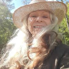 I really like it! That look is powerful.