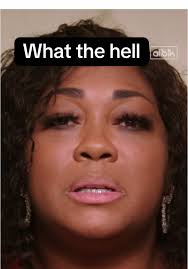 Lady Says Wagt The Helly