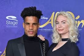 €1.80m* feb 21, 1990 in nürtingen, germany. Musical Premiere Aladdin Lets Dance Mit Barbara Becker Frank Elstner