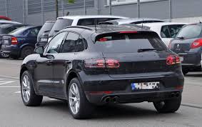 By product expert | posted in porsche macan on wednesday, april 10th, 2019 at 2:48 pm. 2018 2019 Porsche Macan Facelift Spied Prototype Suggests Full Width Taillights Autoevolution