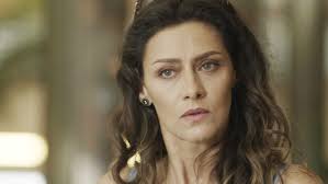 Maria Fernanda Cândido interpreta Joyce em A Força do Querer