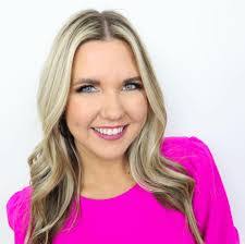 Lora Ingram's Instagram, Twitter & Facebook