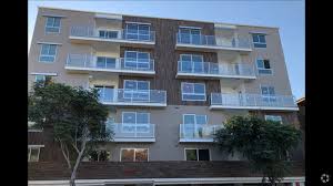 Let apartment finder guide you in the process of finding your new home and getting a great deal! Westwood 3 Bedroom Apartments For Rent Los Angeles Ca Apartments Com