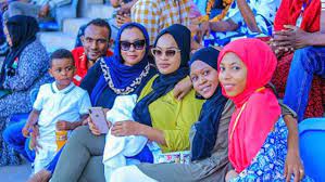 Aston villa kumsajili mshambuliaji wa genk na tanzania kwa dau la £10m. Ali Kiba S Wife Infant Son In Stadium To Cheer Him During Charity Match Nairobi News