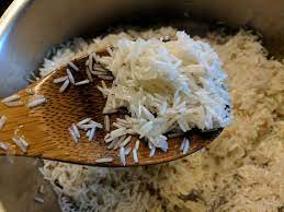 5 tips masak nasi menggunakan beras basmathi, baru lembut & peroi. Cara Masak Beras Basmathi Supaya Nasi Lembut Berderai Dan Sekata Orangmuo My