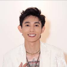 Chuyện gì đang xảy ra với Hồng Thanh?