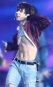 He's one of the most talented performers in the industry and that includes singing and dancing. Bonjour Jikook Jungkook Abs Foto Jungkook Jungkook Hot