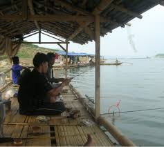 Mancing Asyik Di Waduk Cirata Jawa Barat Jurnalisnews