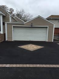 Now Here S A Diamond You Can Give Your Wife That Both Of You Will Love Asphalt Driveway With Diamond Shaped Inlay Driveway Design Asphalt Driveway Driveway