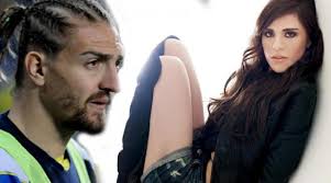 Caner Erkin, sevgilisi Şükran Ovalı'dan azar yedi Asena Atalay'ı şutladı