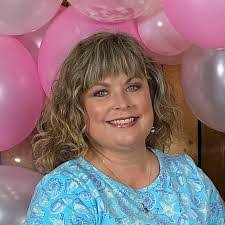 Tammy Bender's Instagram, Twitter & Facebook