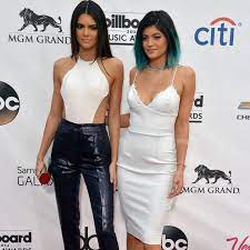 Here's what caused kendall and kylie jenner's shocking fight on kuwtk. Kendall Jenner Kylie Jenner Ihre Lieblinge Gala De