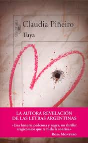Colocada en las novedades de mi biblioteca más cercana, conuna portada que me llamaba a cogerlo, no me pude resistir a traérmelo a casa. Tuya Fundacionsistema