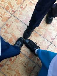 Tetapi, saya mengangak akan berlaku penurunan harga yang agak besar bila pemakaian kasut sekolah warna hitam diwajibkan sepenuhnya pada 2021 nanti. Persediaan Ke Sekolah Kami Memilih Kasut Pallas Enchanted Life Begins