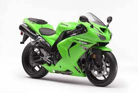 2006 Kawasaki Ninja Zx 10r Maybe My Favorite Generation 06 07 Great Aero And Better Stability Under Pow Sport Bikes Sports Bikes Motorcycles Kawasaki Zx10r
