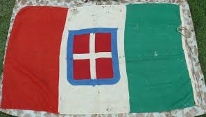 34cms x 24cms patriotic italian silk flag, a vertical tricolour of green, white, and red, defaced with the arms of savoy. Original Wwii Italy Italian Fascist Army Savoia Flag Fib Pola 1874780079